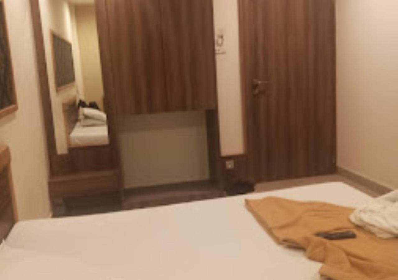 Hotel Jaltarang Kalmath Kankavali Exteriér fotografie