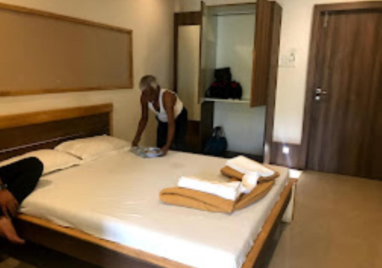 Hotel Jaltarang Kalmath Kankavali Exteriér fotografie