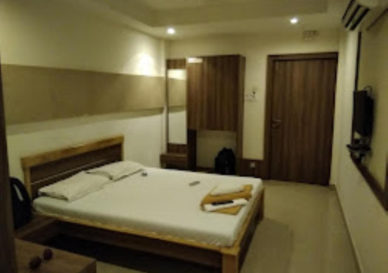 Hotel Jaltarang Kalmath Kankavali Exteriér fotografie