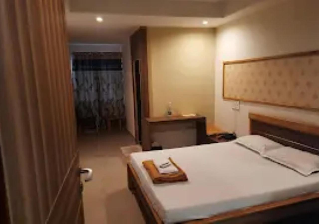Hotel Jaltarang Kalmath Kankavali Exteriér fotografie